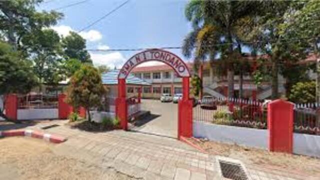 Sekolah Terbaik di Kota Minahasa